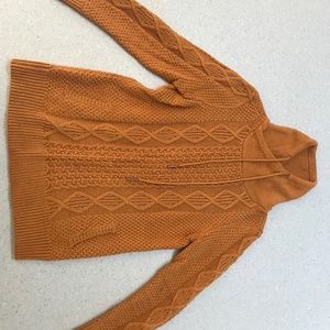 L.L. bean signature sweater size small